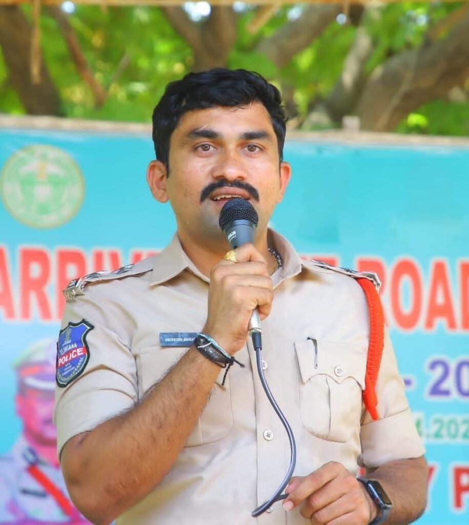 గణేష్ మండపాల నిర్వాహకులకు ఎస్సై శ్రీకాంత్ రెడ్డి సూచనలు