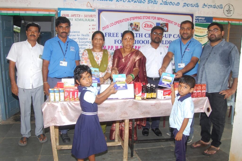 వైద్య శిబిరాలను సద్వినియోగం చేసుకోవాలి 