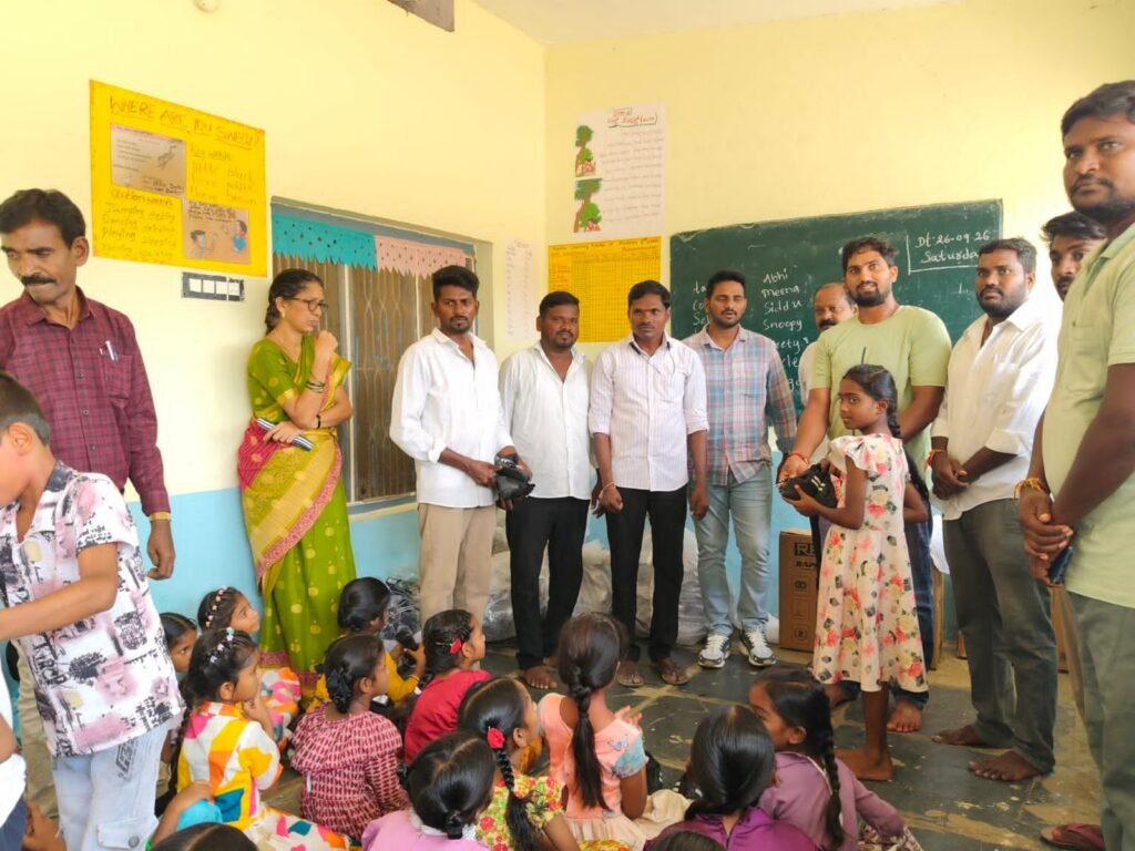 విద్యార్థుల సౌకర్యాలపై సర్పంచ్ ప్రత్యేక శ్రద్ధసర్పంచ్ తుడుసు నాగార్జున
